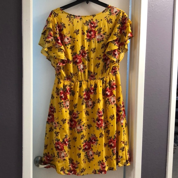 Beautiful TORRID bright, Knee length dress. - Picture 2 of 4